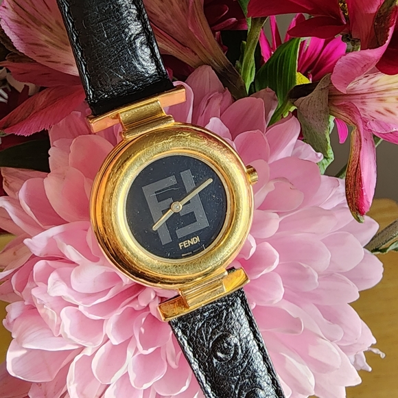Fendi watch - Picture 3 of 16